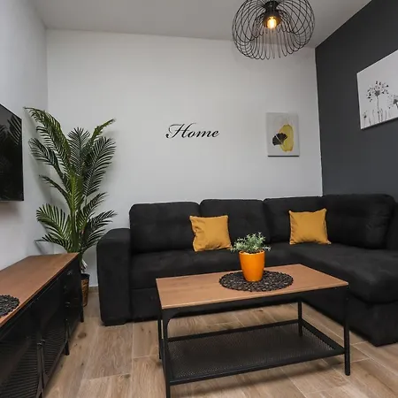 아파트 Radovan 1 *