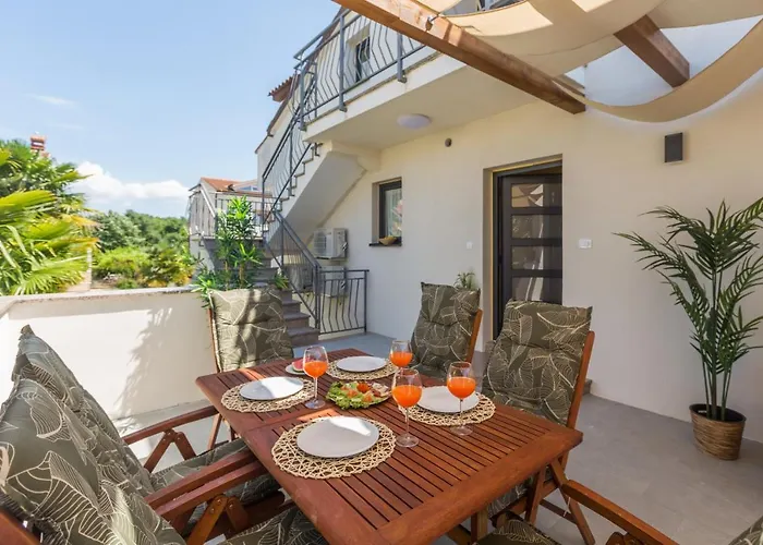 Radovan 1 아파트 *