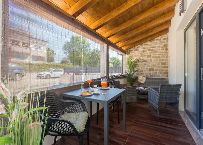 아파트 Radovan 1 *